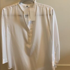 Uniqlo White Rayon 3/4 sleeve blouse (size S) BNWT